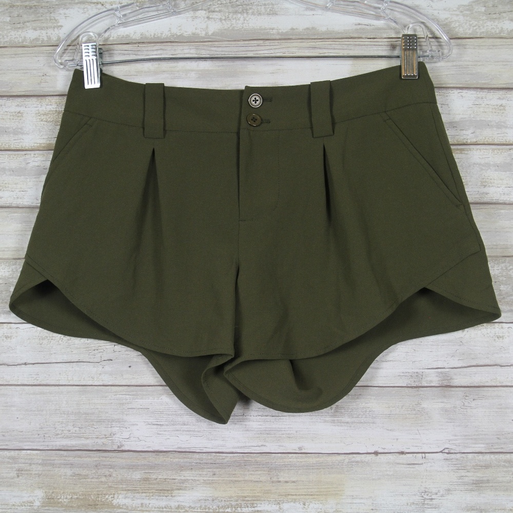 Alice + Olivia Olive Green Short sz 2